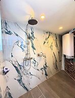 Core Luxury Suites