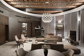 Bank Hotel