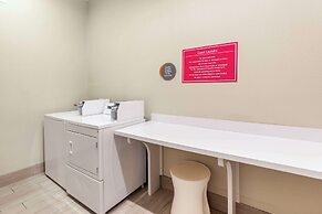 GLō Best Western Dallas South DeSoto