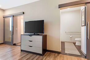 GLō Best Western Dallas South DeSoto