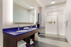 GLō Best Western Dallas South DeSoto