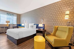 GLō Best Western Dallas South DeSoto