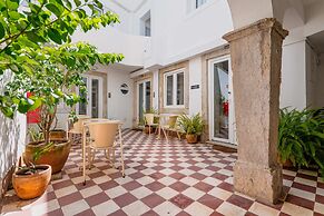 Quinta Colina by Shiadu