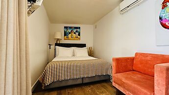 Quinta Colina by Shiadu