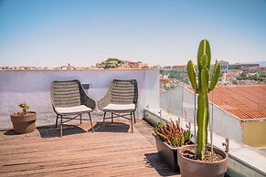 Quinta Colina by Shiadu