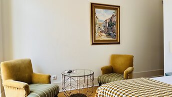 Quinta Colina by Shiadu