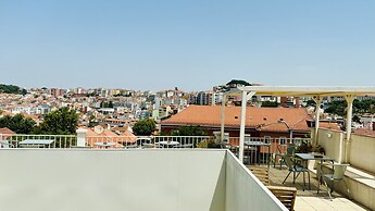 Quinta Colina by Shiadu