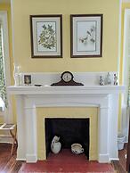Benjamin Ellis House Bed & Breakfast