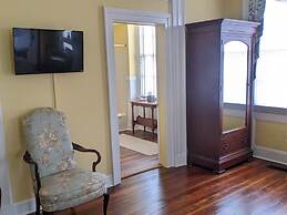 Benjamin Ellis House Bed & Breakfast