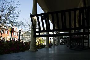 Benjamin Ellis House Bed & Breakfast