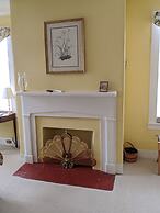 Benjamin Ellis House Bed & Breakfast