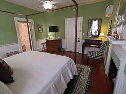 Benjamin Ellis House Bed & Breakfast