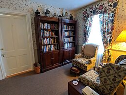 Benjamin Ellis House Bed & Breakfast