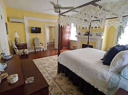 Benjamin Ellis House Bed & Breakfast