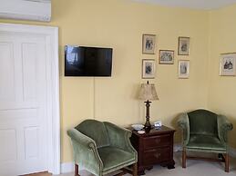 Benjamin Ellis House Bed & Breakfast