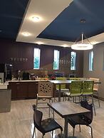 Hotel Blue - Woodlands