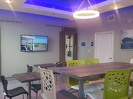 Hotel Blue - Woodlands