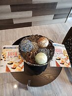 Hotel Blue - Woodlands