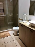 Alameda Downtown Apartment 404