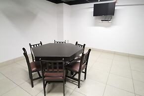 Alameda Downtown Apartment 404