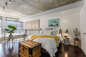 QuickStay - Sunlit Luxury Loft on King West