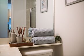 QuickStay - Sunlit Luxury Loft on King West