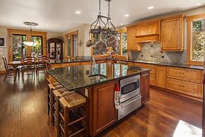 4,000sqft Private Luxury Home Htd Game Rm & Kids Bonus Rm Hot Tub