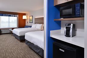 Holiday Inn Express & Suites Marshalltown by IHG