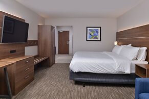 Holiday Inn Express & Suites Marshalltown by IHG