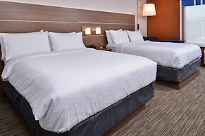 Holiday Inn Express & Suites Marshalltown by IHG