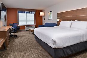 Holiday Inn Express & Suites Marshalltown by IHG