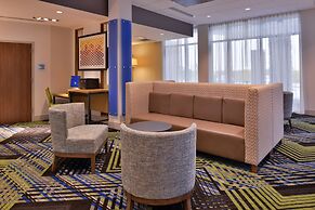 Holiday Inn Express & Suites Marshalltown by IHG