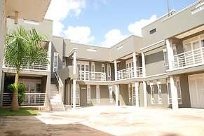 Commonlens Inn Hotel.