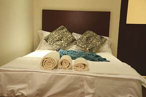 Commonlens Inn Hotel.