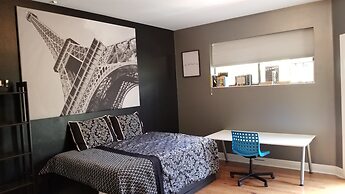 Mansion Getaway - Sleeps 24