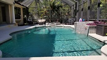 Mansion Getaway - Sleeps 24