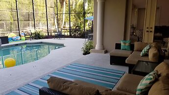 Mansion Getaway - Sleeps 24