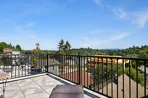 Seattle Vacation Home: The Fields of Dreams