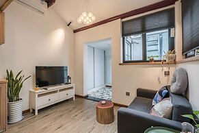 Cozy Apartment Best Location 1262