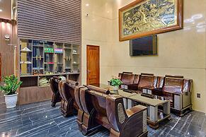 Alisia Beach Hotel Da Nang