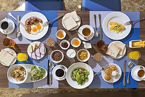 Alisia Beach Hotel Da Nang