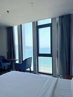 Alisia Beach Hotel Da Nang