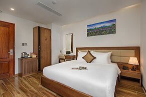 Alisia Beach Hotel Da Nang