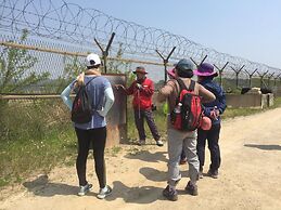 The Guesthouse DMZ Stay - Hostel