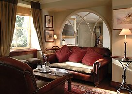 The Royal Hotel