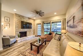 De Comal Cw C101 2 Bedroom Condo by RedAwning