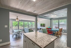 Blue Paradise Rr8554 3 Bedroom Home by RedAwning