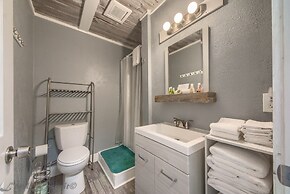 Blue Paradise Rr8554 3 Bedroom Home by RedAwning