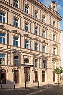 MOODs Charles Bridge