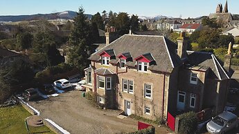 Fir Tree B&B at Galvelbeg House